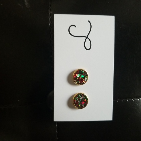 Leolynn Jewelry Butterbean Stud Earrings - Picture 1 of 3